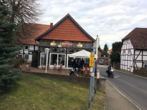Zum Steinkistengrab und auf den höchsten Gipfel des Elms