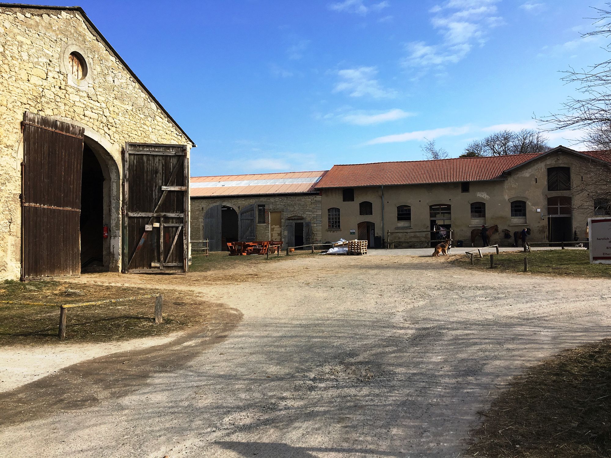Noerdliches_Harzvorland_Rittergut_Lucklum_Schafstall1