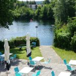 Nördliches Harzvorland: Fümmelsee: Sitzgelegenheiten für das Picknick am Wasser / Beate Ziehres