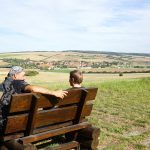 Nördliches Harzvorland: Rastplatz mit Aussicht beim Wachturm Rhoden, Stempelstation 23 / Beate Ziehres