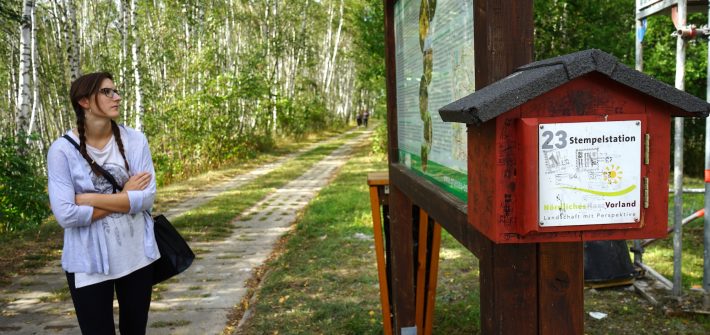 Nördliches Harzvorland: Am Wachturm Rhoden gibt es neben der Stempelstation auch viele Informationen rund um die Grenzsicherungsanlagen und das "Grüne Band"./ Beate Ziehres
