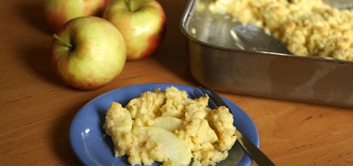 Herbstlicher Genuss im Nördlichen Harzvorland: Apfel Crumble / Lena Ziehres